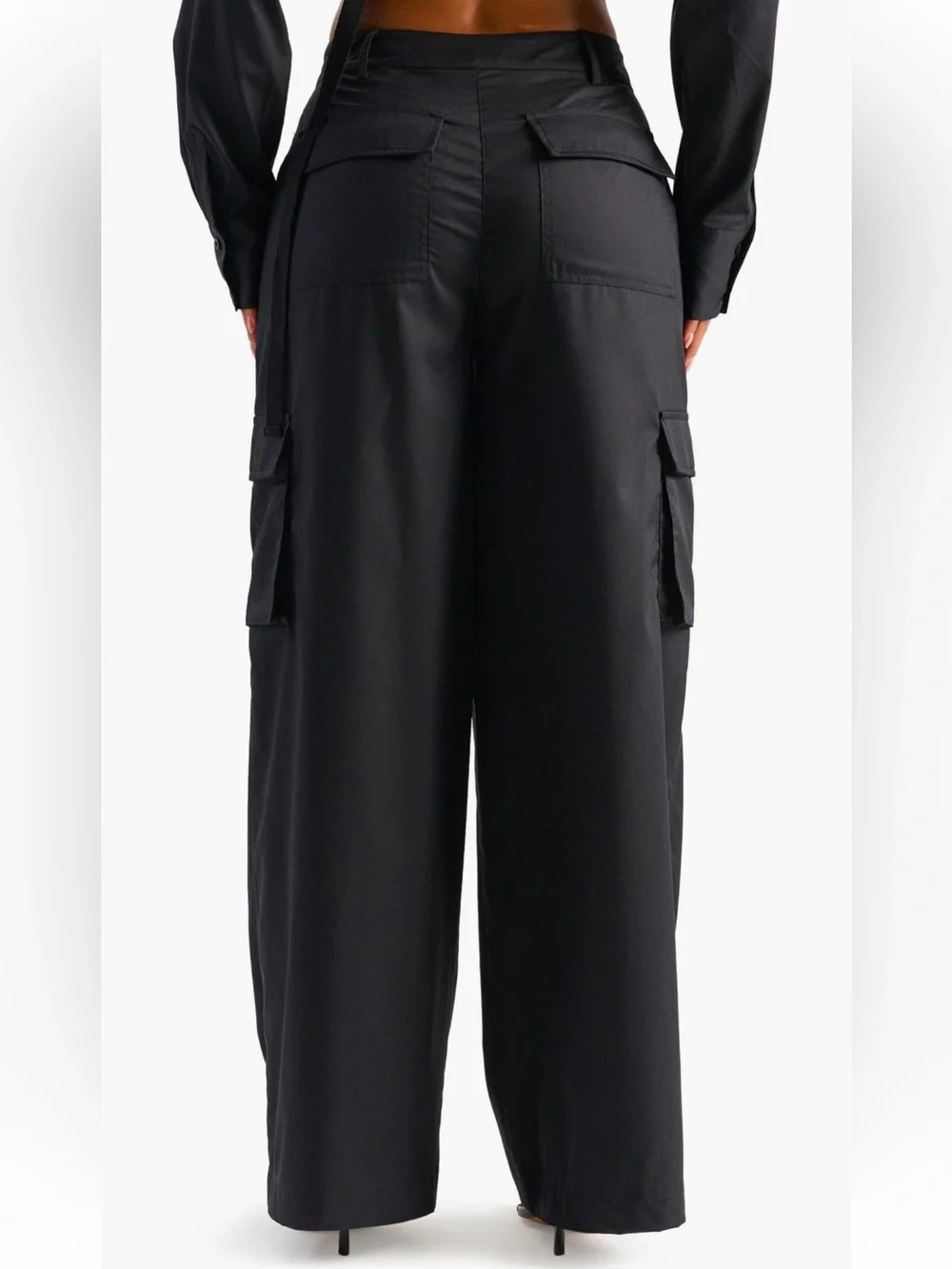naked wardrobe Keep It Casual Wide Leg Cargo Pants - Picture 2 of 3